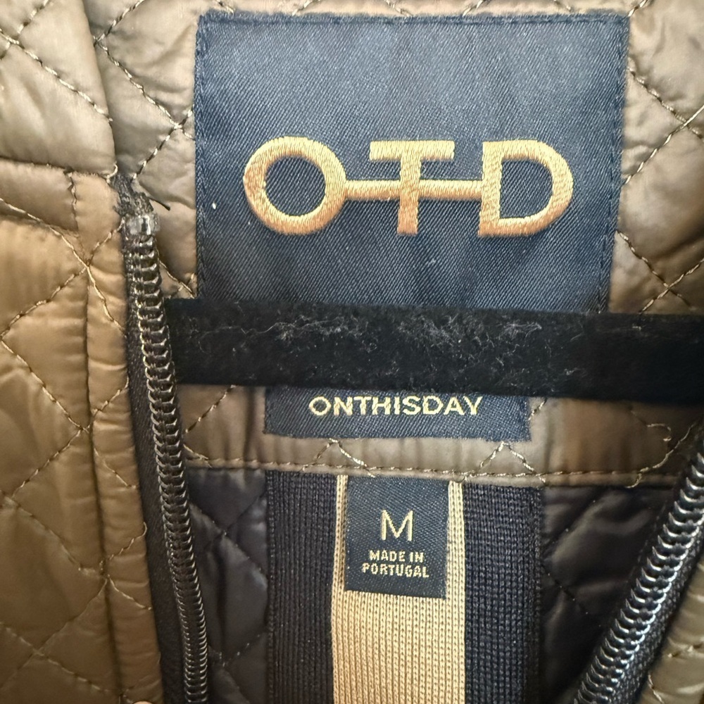 On This Day OTD onthisday Green Quilted Bomber Hooded Jacket Medium - Picture 3 of 7